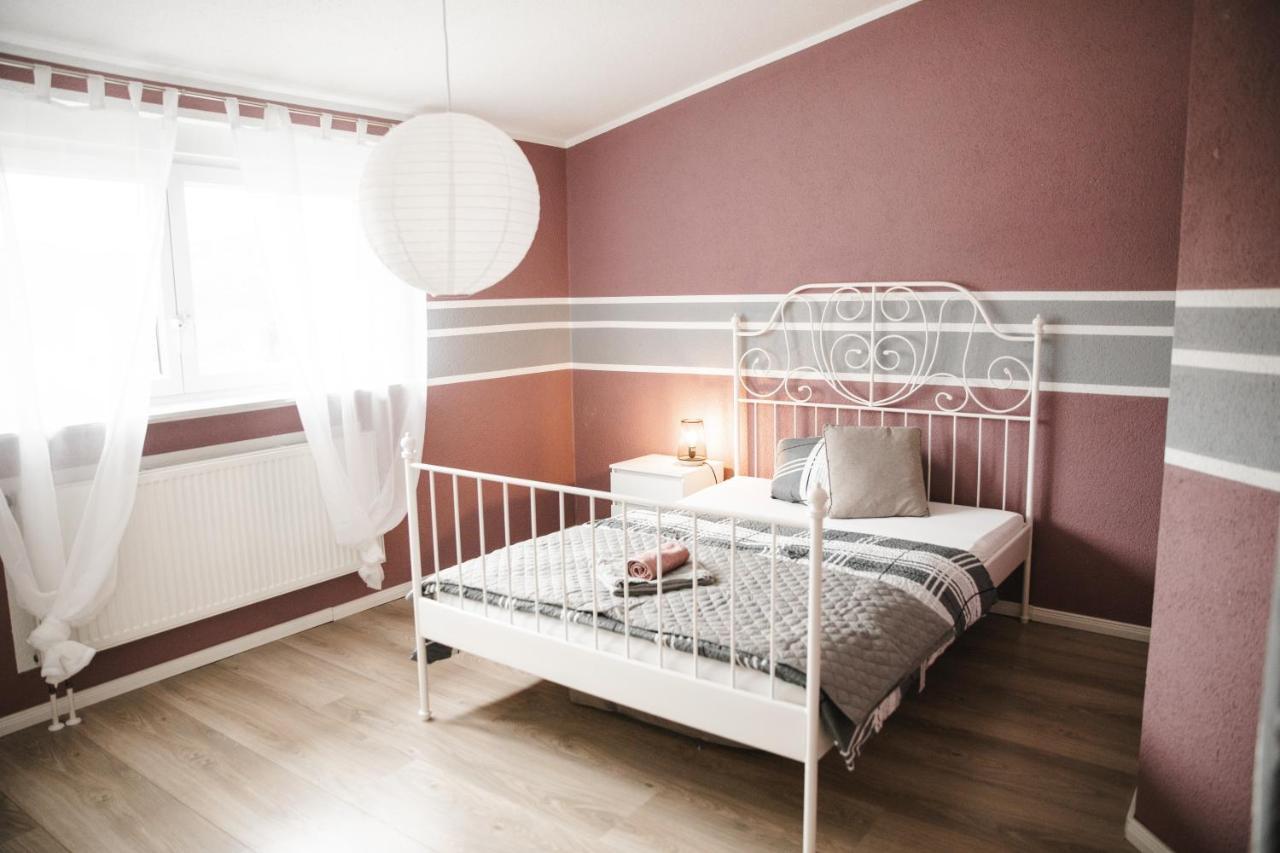 Modernes Apartment Mit Top Ausstattung Und Kamin Im Oberpfaelzer Seenland Nittenau Exterior foto